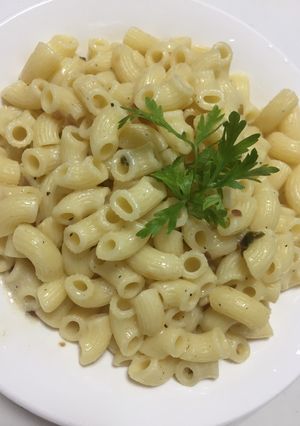 صورة لوصفة معكرونه سريعة بالكريمة 😋