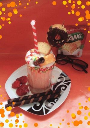 A picture of Mango strawberry punch.