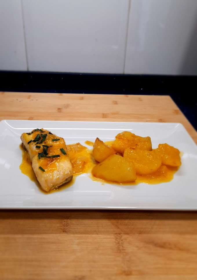 Una foto de Merluza a la miel con reducción de naranja