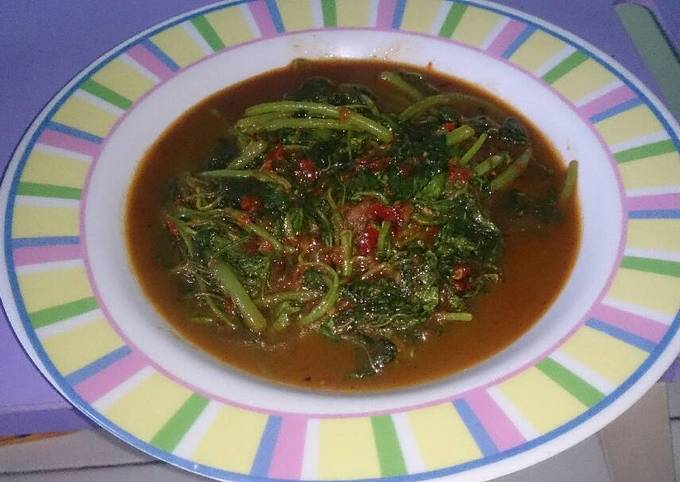 Resep Tumis Bayam Sambal Terasi Oleh Fitri Yulianti Cookpad