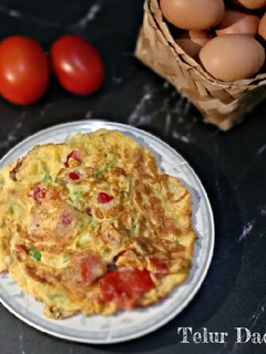 Foto resep Telur Dadar Tomat