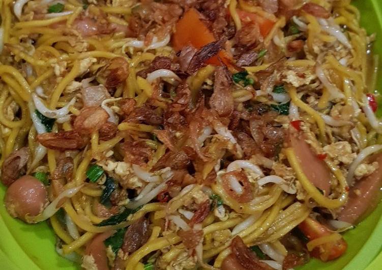 Resep Indomie Goreng Nyemek Pedas / Cara Mudah Meracik Mie ...