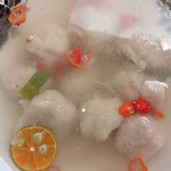 รูปของ Pentol Ayam Berkuah '2'