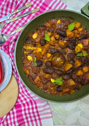 A picture of Spicy Meatball and Potato Stew.