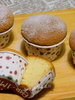 蜂蜜海綿杯子蛋糕 的食譜成品照片