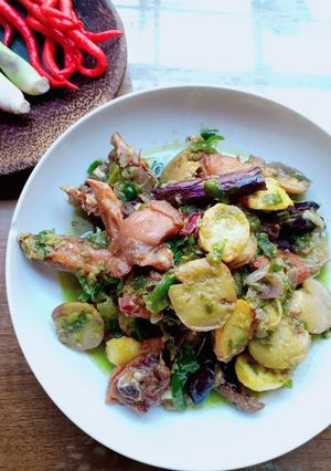 Foto resep Lado mudo/sambel ijo ayam jengkol