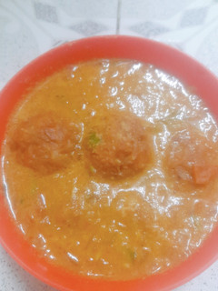 சுரைக்காய் பால்ஸ் குருமா (Suraikkaai balls kuurma recipe in tamil) செய்முறை முக்கிய புகைப்படம்