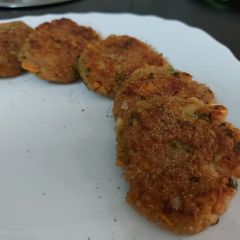 A picture of Quinoa Vegetable Cutlets.