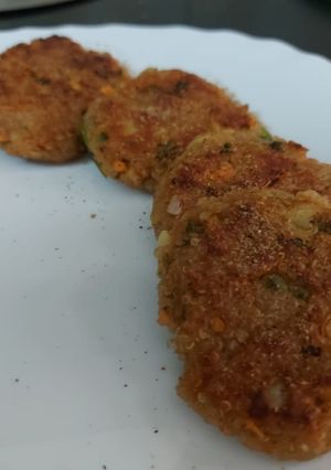 A picture of Quinoa Vegetable Cutlets.