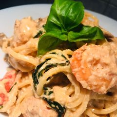 A picture of Spicy Shrimp Spaghetti.