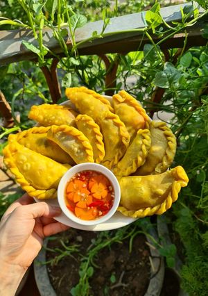 Hình của món Bánh gối nhà làm.