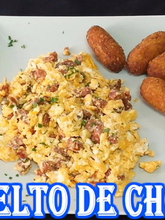 Una foto de Revuelto de huevos con chorizo (genial para acompañamiento)