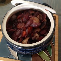 A picture of Mushroom Bourguignon.