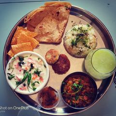 A picture of Fusion thali.