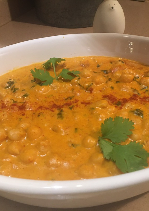 Una foto de Garbanzos aromatizados en salsa de coco 🥥