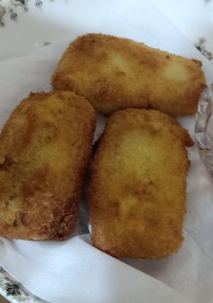 A picture of Bread roll.