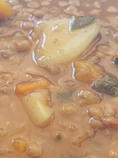 Una foto de Lentejas viudas solo con verduras