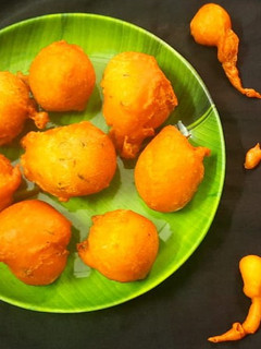 மைசூர் போண்டா(mysore bonda recipe in tamil) செய்முறை முக்கிய புகைப்படம்