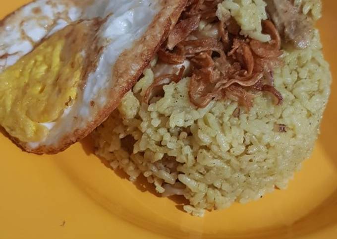 Nasi kebuli ayam ala lia