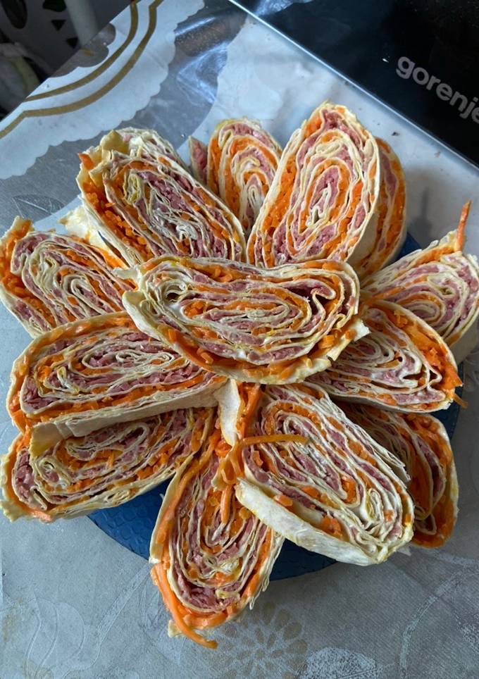 Рулетики із лаваша