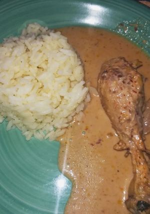 Una foto de Pollo con crema de chile chipotle