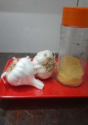 A picture of Garlic Powder.