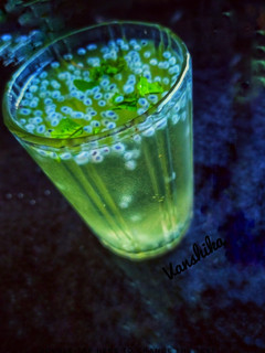 A picture of Kiwi chia juice.