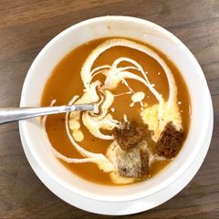 A picture of Tomato soup.