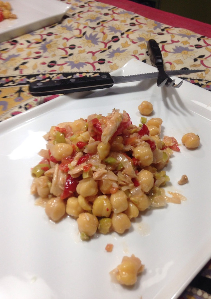 Una foto de Empedrado de garbanzos con membrillo