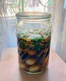 Trứng cút ngâm tương