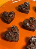 Mini chocolatitos rellenos de fresa y Almendra