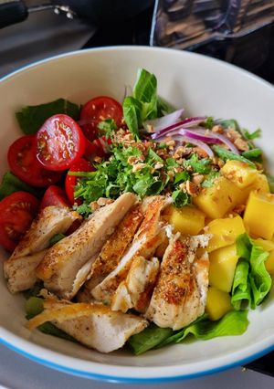 รูปของ Chicken and Mango salad