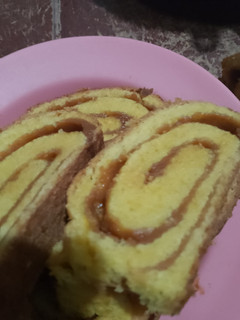 Una foto de Pan relleno de dulce de leche