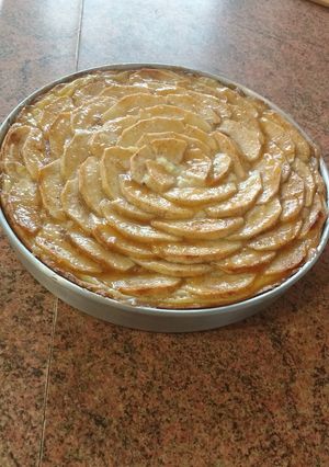 Una foto de Kuchen de manzana con crema pastelera