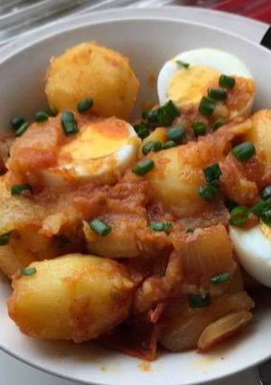 A picture of Irish Potatoes with Boiled Eggs.