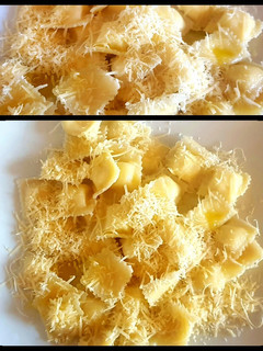 Una foto de Ravioles de ricotta, con queso parmesano y aceite de oliva
