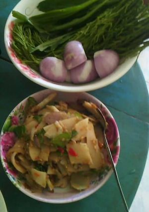 รูปของ ตำหน่อไม้เปรี้ยว