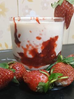 Foto resep Korean Strawberry Milk Latte