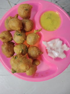 મેથી ના ભજીયા (Methi Na Bhajiya Recipe In Gujarati) રેસીપી મુખ્ય ફોટો