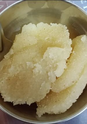 सूजी का हलवा (sooji ka halwa recipe In Hindi) रेसिपी मुख्य फोटो