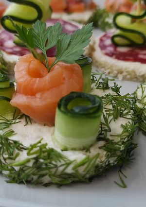 Фото Быстрые закуски на праздничный стол.