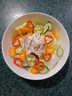 甜椒生菜雞肉沙拉 的食譜成品照片