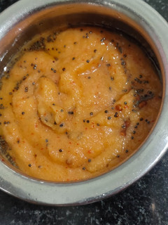 சிம்பிள் வெங்காய சட்னி(onion chutney recipe in tamil) செய்முறை முக்கிய புகைப்படம்