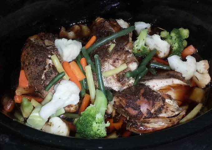 Jerk Chicken Breast in the Crockpot with Vegetables