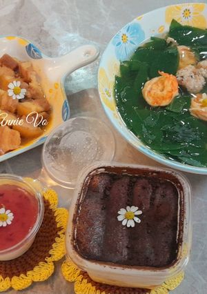 Hình của món Bữa cơm 2 món đơn giản.