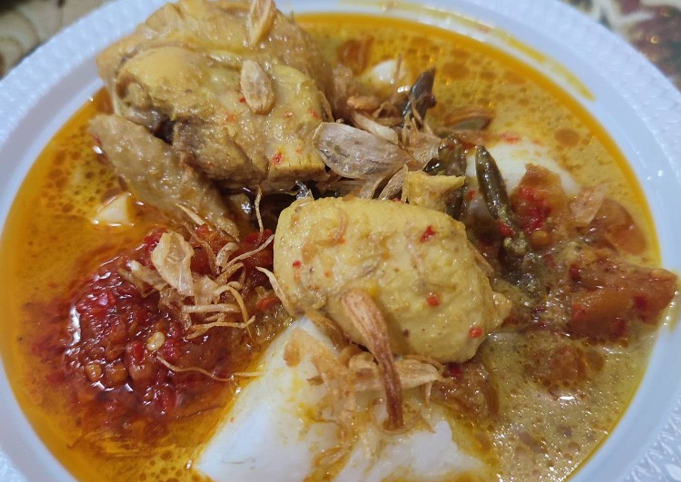 Lontong kari ayam