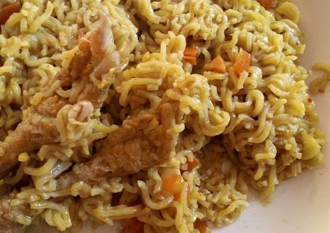 Tasty Indomie and chicken legs Recipe by Maryam Haibu - Cookpad