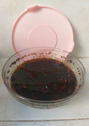 Una foto de Salsa macha con cacahuates