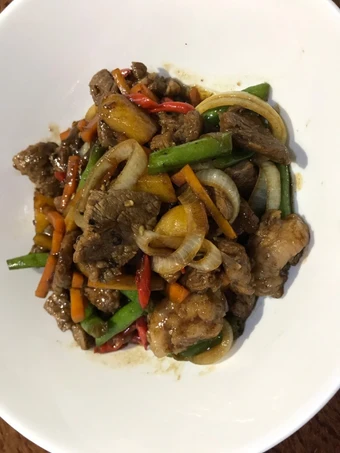 Langkah Mudah untuk Membuat Resep Tumis daging lada hitam yang  Bikin Ketagihan Anti Ribet, Sempurna