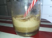 Una foto de batido con helado de vainilla